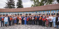 Губернатор вручил награды лучшим работникам региона - Народное слово