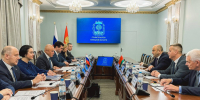 Посол Беларуси в РФ Александр Рогожник и губернатор Липецкой области Игорь Артамонов обсудили перспективы сотрудничества - Народное слово